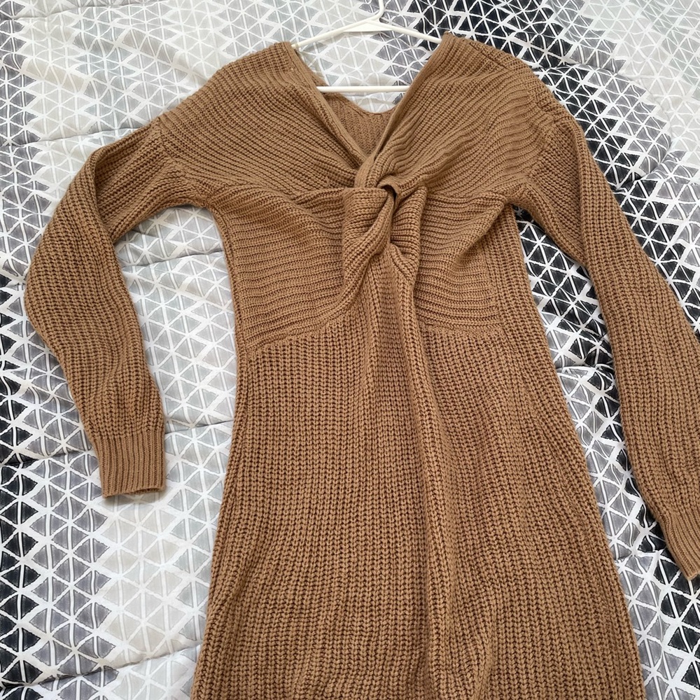Brown winter dress ! Perfect for curvy women